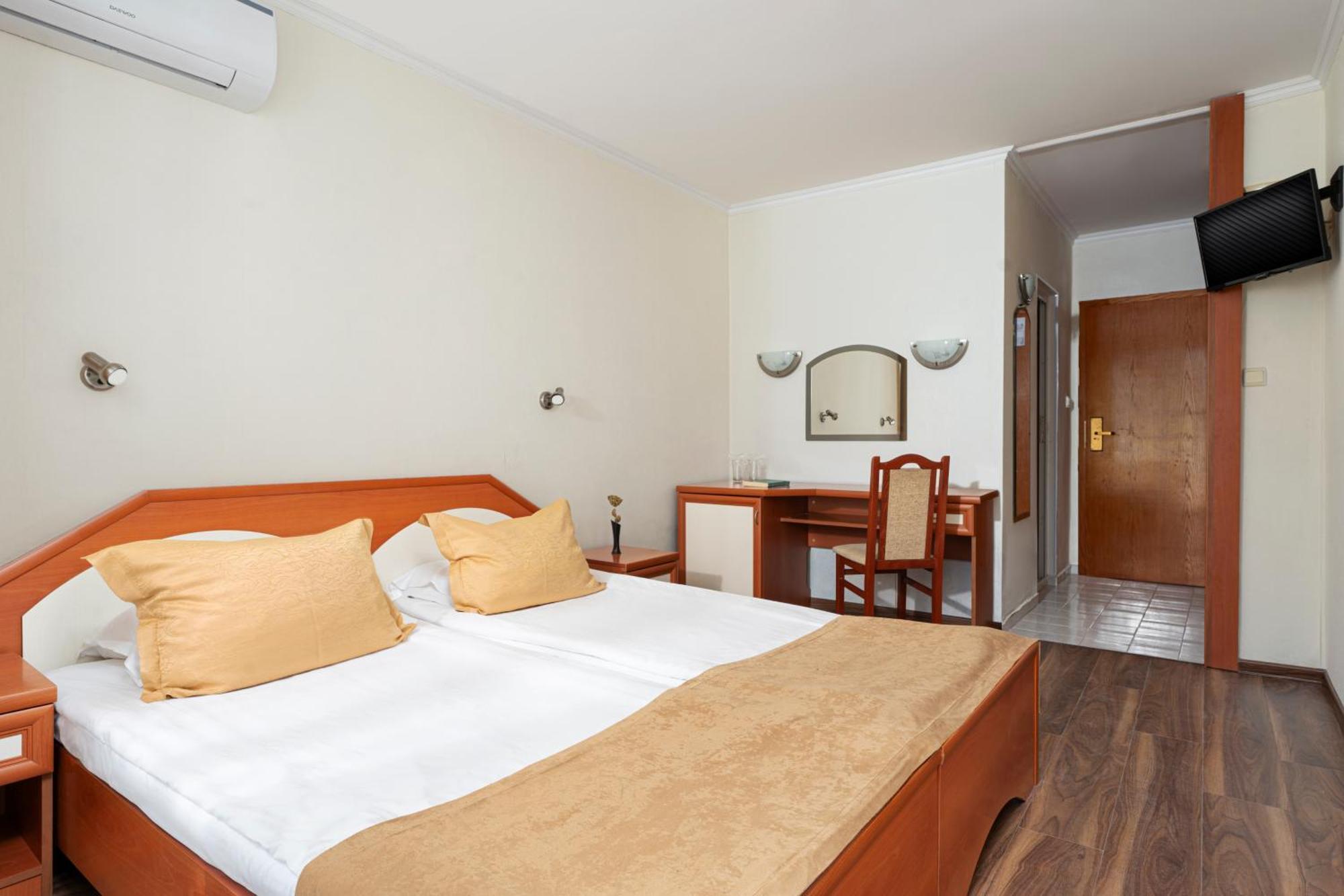 Zefir Hotel Napospart Kültér fotó